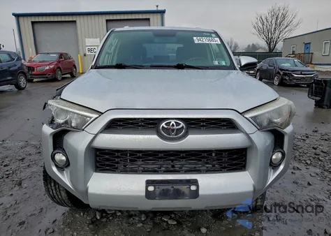 2015 Toyota 4Runner Sr5/Sr5 Premium z USA, uszkodzony, nr VIN JTEBU5JR2F5206399